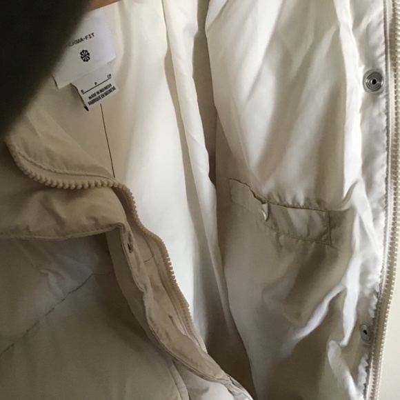 NWT Nike Sportswear Women's Metro Puffer Therma-FIT Loose Hooded Parka Size S - Picture 3 of 10